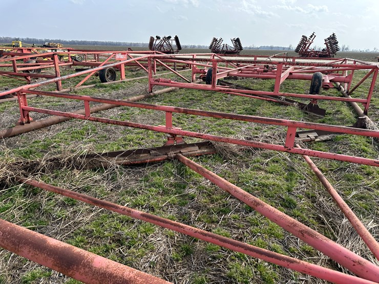 #38703-•-16'x50'-float-image-15