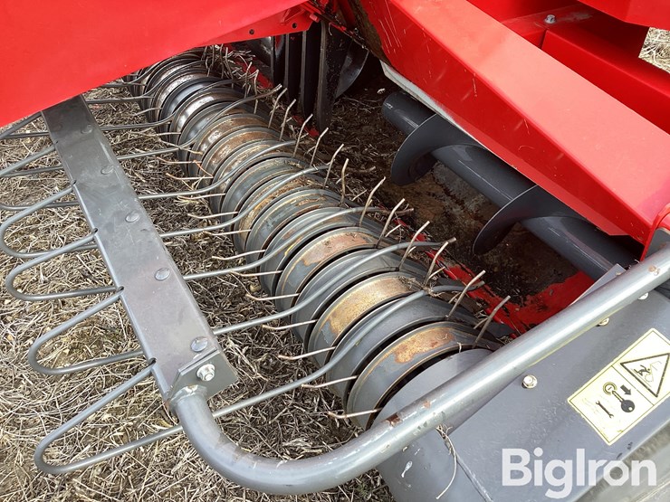 2016-massey-ferguson-1840-image-12