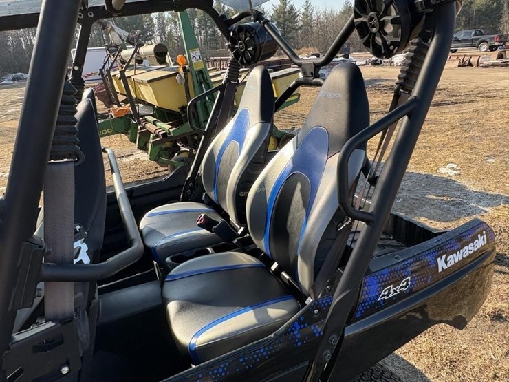 2021-kawasaki-teryx-4-utv-image-6
