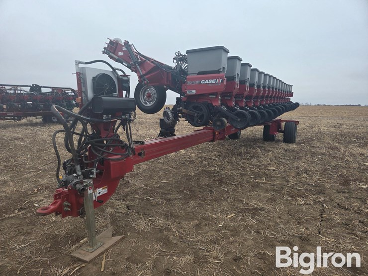 2011-case-ih-1240-image-1