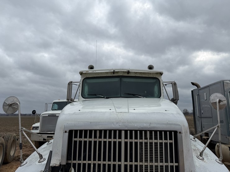 1996-international-9400-image-38