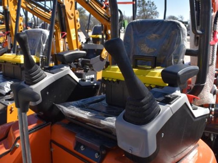 ats-me18-mini-excavator-(serial-#-2511145965xx)-image-8