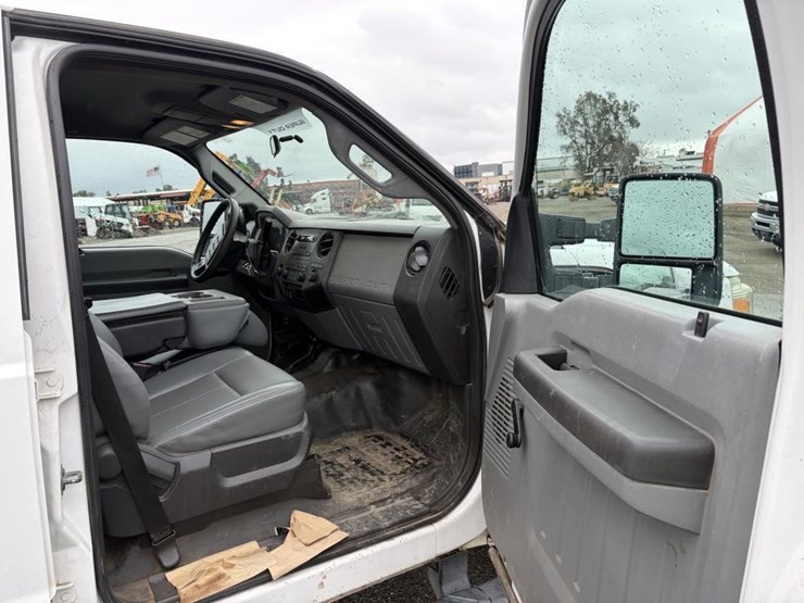 2013-ford-f250-image-9