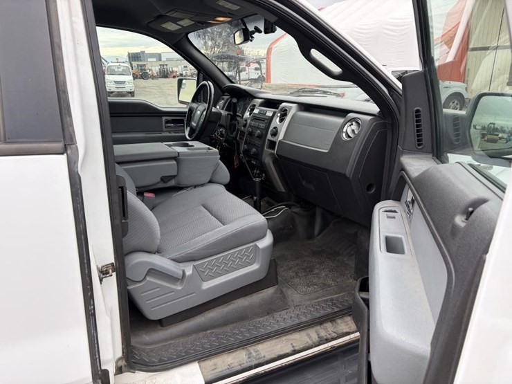 2011-ford-f150-xlt-image-9