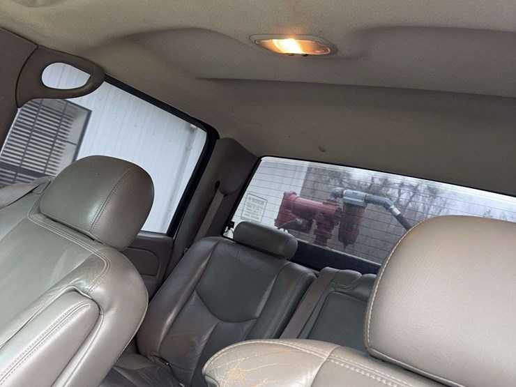 2005-chevrolet-silverado-3500-image-20