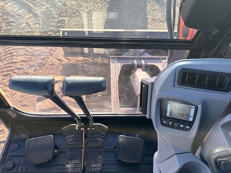 kubota-kx080-image-19