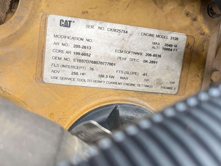 2002-kenworth-t300-image-14