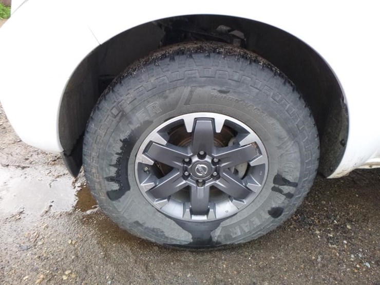 2016-nissan-frontier-image-26