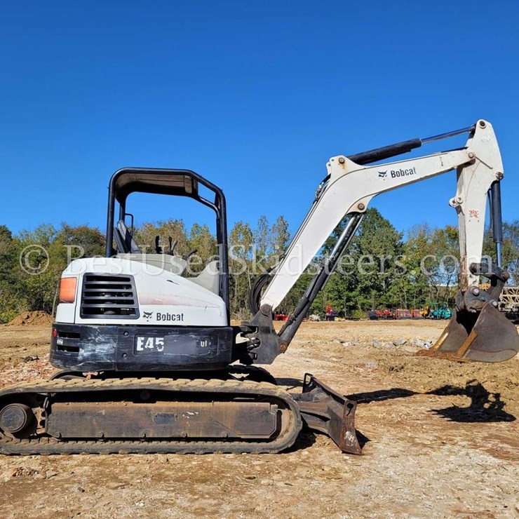 2016 BOBCAT E45