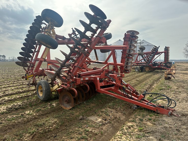 2005-krause-4995-image-2