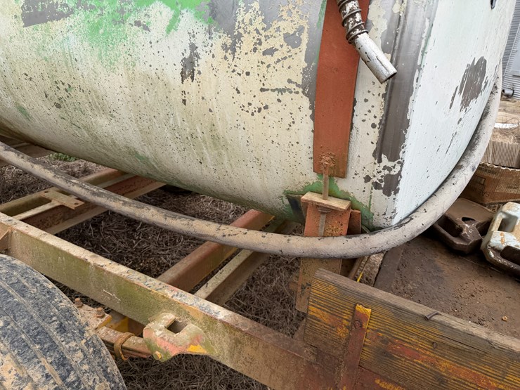 #38675-•-~950gal-t/a-fuel-trailer-image-17