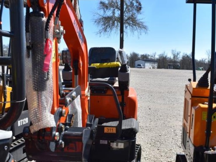 ats-me18-mini-excavator-(serial-#-2511239110xx)-image-1