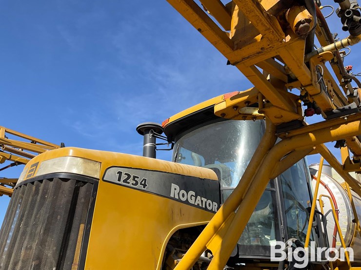 ag-chem-rogator-1254-image-20