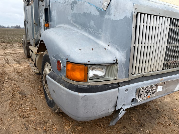 1990-international-9400-image-33