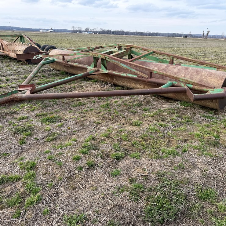 #38712 • 22' Bedder Roller