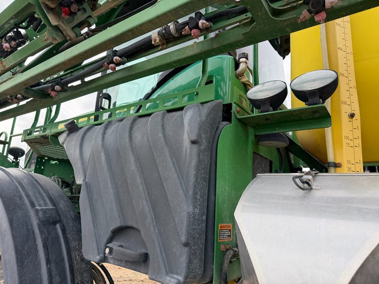 2015-john-deere-r4030-image-41