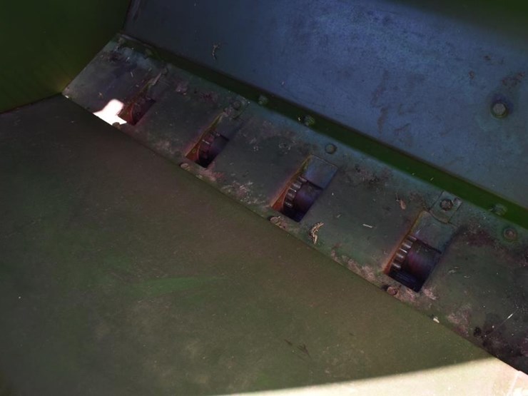 john-deere-8200-image-12