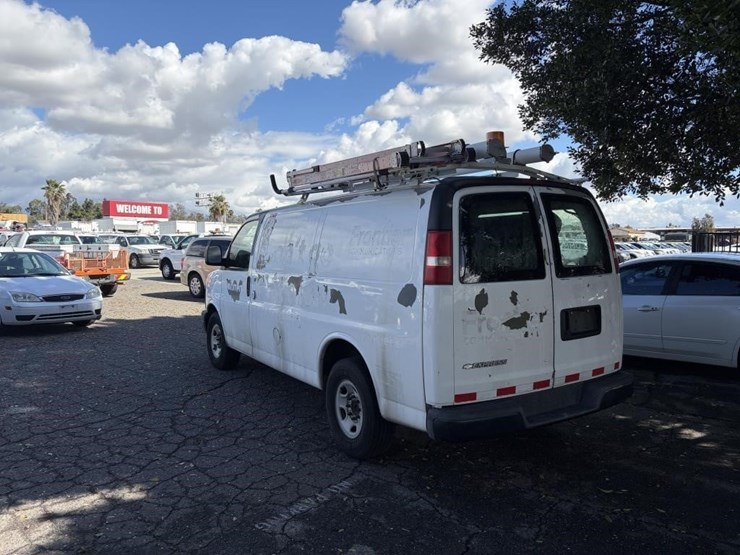2007-chevrolet-express-2500-image-4
