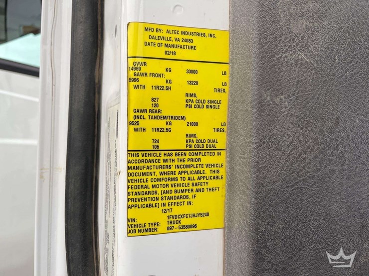 2018-freightliner-m2-106-image-6