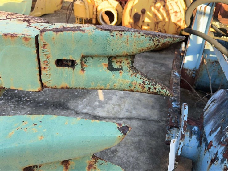 adco-28”-bucket-image-3