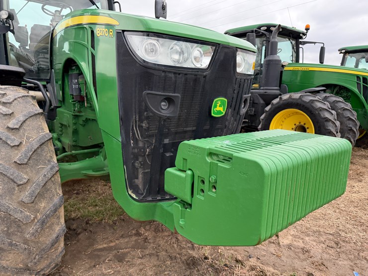 #38653-•-2017-john-deere-8270r-mfwd-tractor-image-34