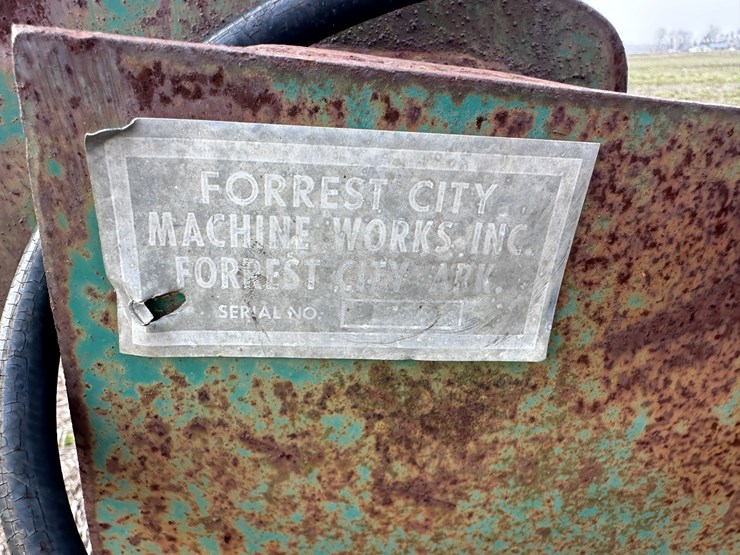 #38708-•-forrest-city-machine-works-26'-chopper-image-51