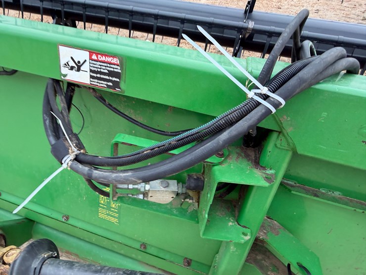 2012-john-deere-630f-image-10