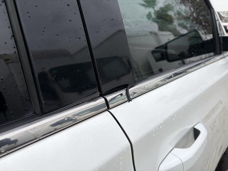 2015-chevrolet-tahoe-image-8