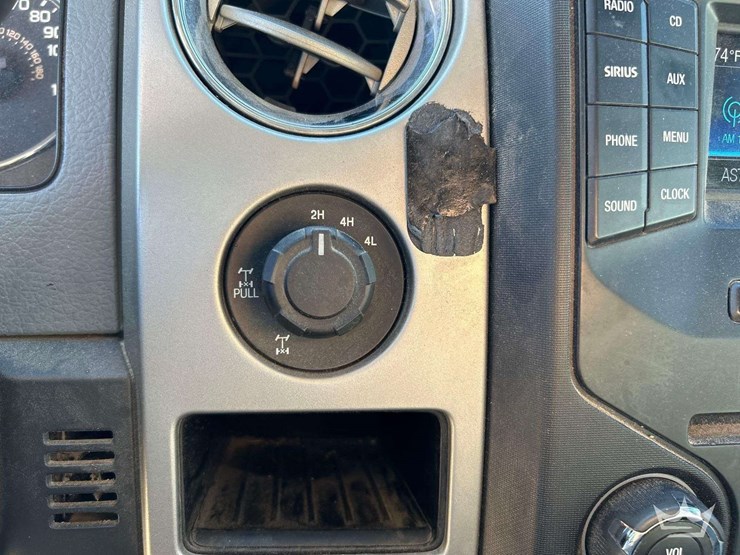 2014-ford-f150-image-17