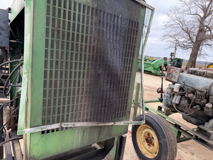 john-deere-4045t-image-12