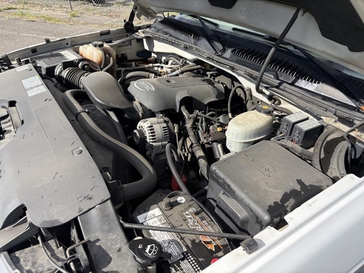 2005-chevrolet-silverado-2500-image-6