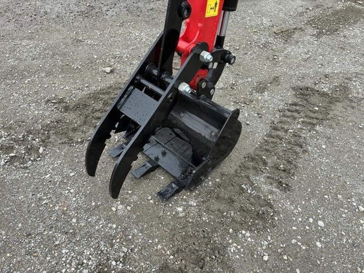 2026-vicsec-hydraulic-excavator-image-7