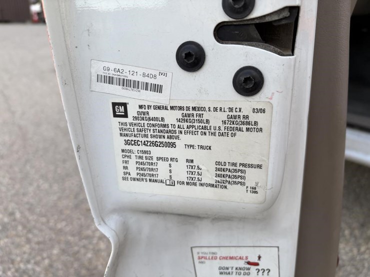 2006-chevrolet-1500-image-18