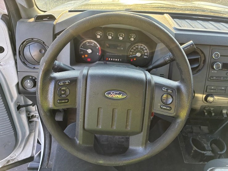 2016-ford-f550-image-11