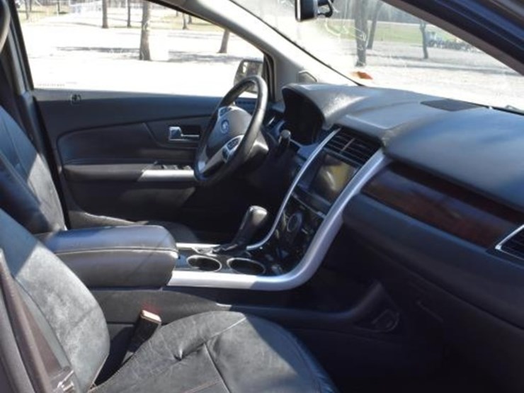 2012-ford-edge-image-7