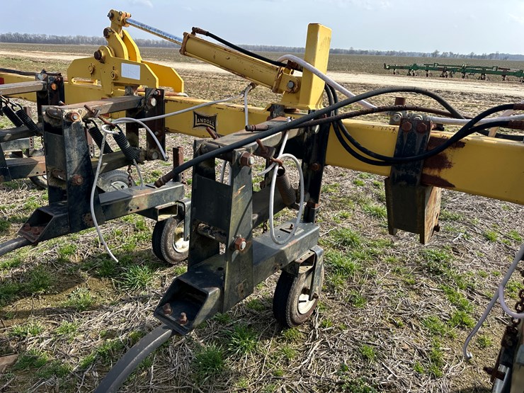 2000-landoll-2000-image-35