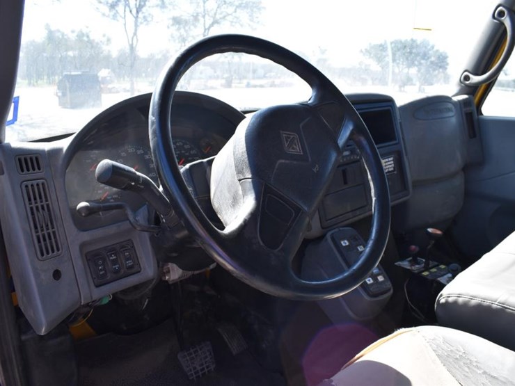 2008-case-ih-4300-image-9