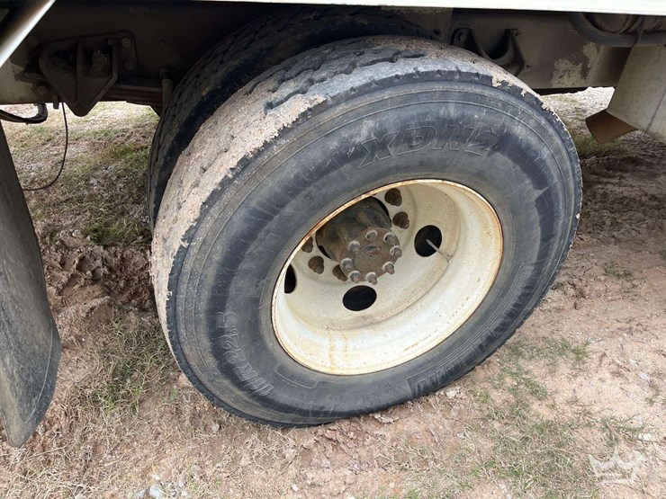 2010-international-durastar-4300-image-28