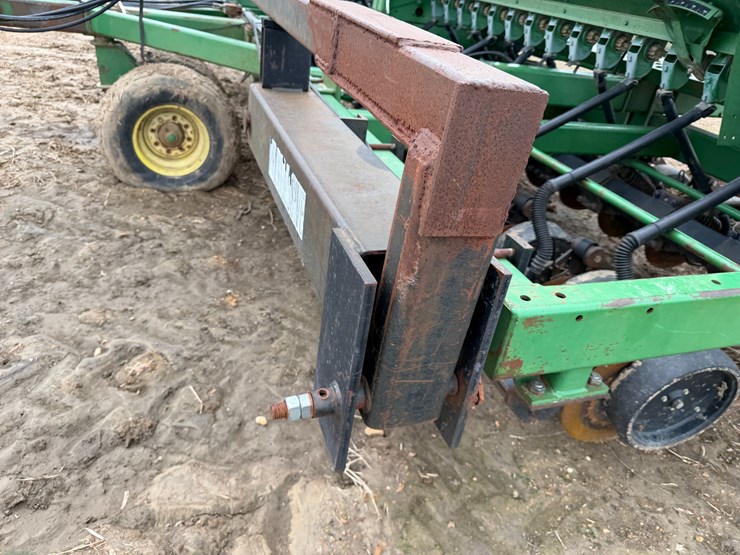 john-deere-1560-image-26