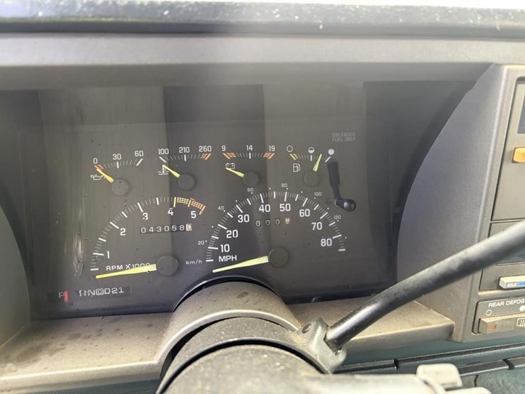 1993-chevrolet-3500-image-15