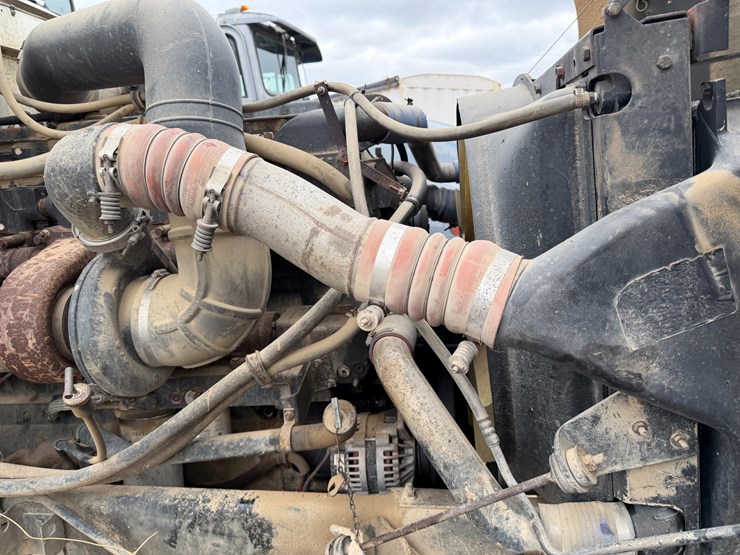 1996-international-9400-image-58