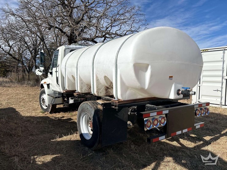 2010-international-durastar-4300-image-4