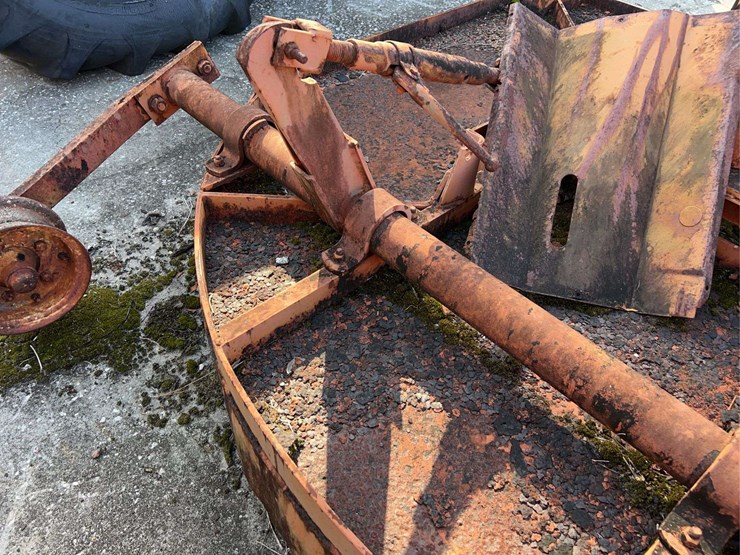 7’-bush-hog-pull-type-mower-image-14