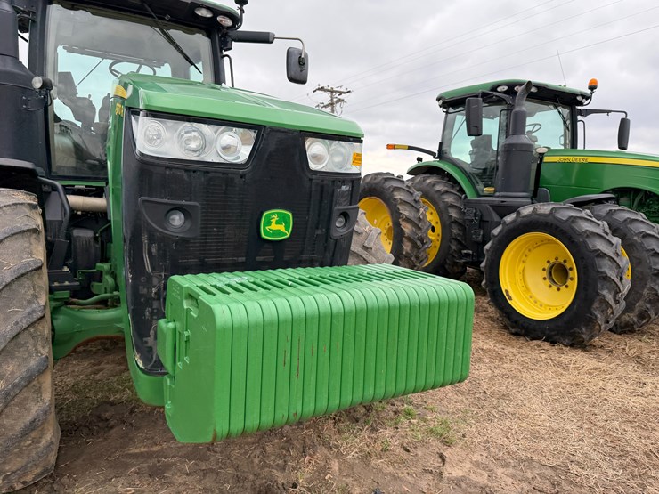 #38653-•-2017-john-deere-8270r-mfwd-tractor-image-33