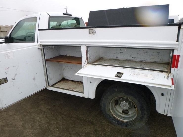 2007-chevrolet-3500-image-21