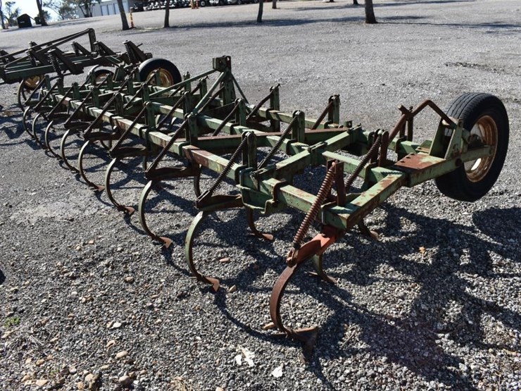 16'-jd-field-cultivator-3pt-image-2