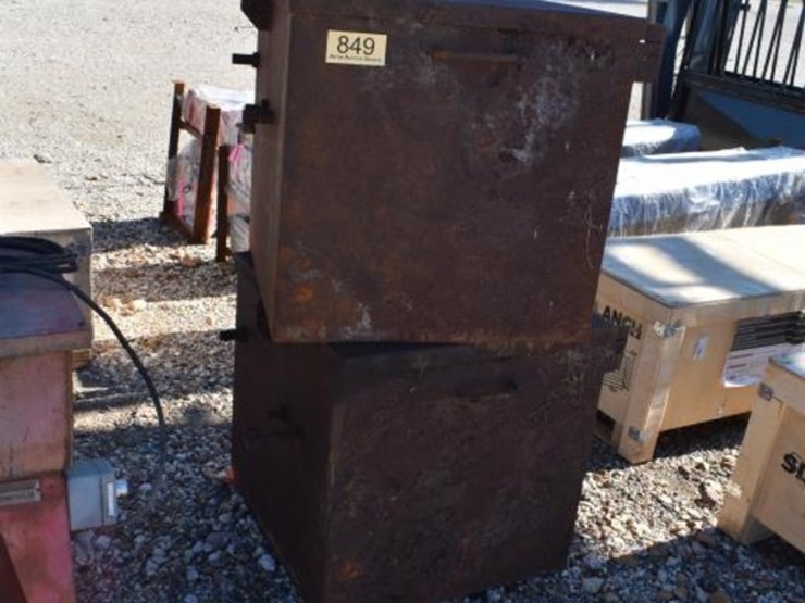 2---toolboxes-image-1