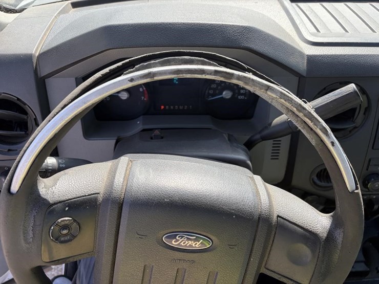 2011-ford-f250-image-13