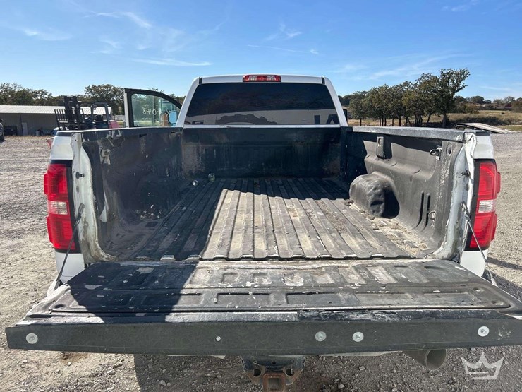 2015-gmc-3500-image-20