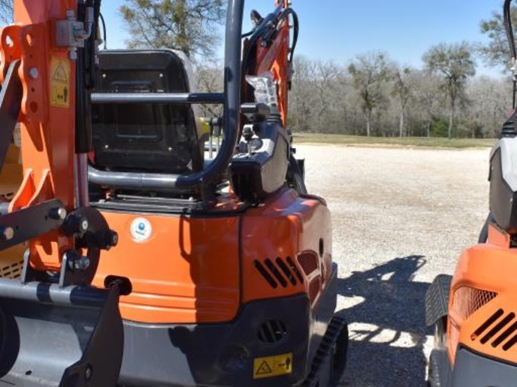 ats-me18-mini-excavator-(serial-#-2511239205xx)-image-4